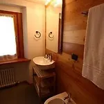 Maison Perriere - D'hotes & Jacuzzi Ferriere