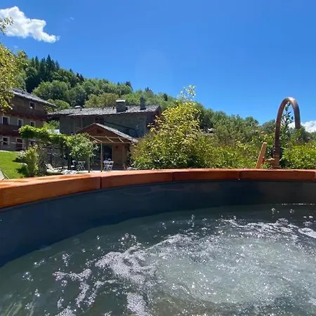 Maison Perriere - D'hotes & Jacuzzi Oda ve Kahvaltı Saint-Vincent