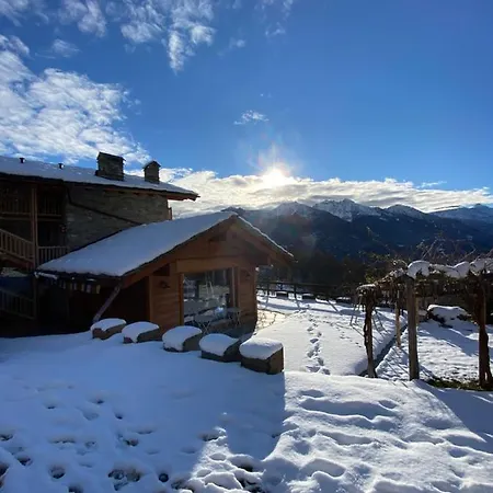Maison Perriere - D'hotes & Jacuzzi Oda ve Kahvaltı Saint-Vincent