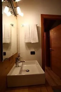 Oda ve Kahvaltı Maison Perriere - D'hotes & Jacuzzi Saint-Vincent
