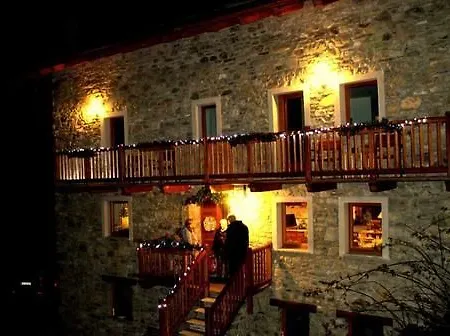 Oda ve Kahvaltı Maison Perriere - D'hotes & Jacuzzi Saint-Vincent