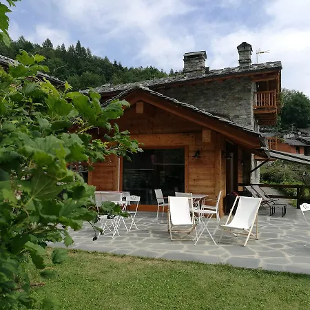 Maison Perriere - D'hotes & Jacuzzi Oda ve Kahvaltı
