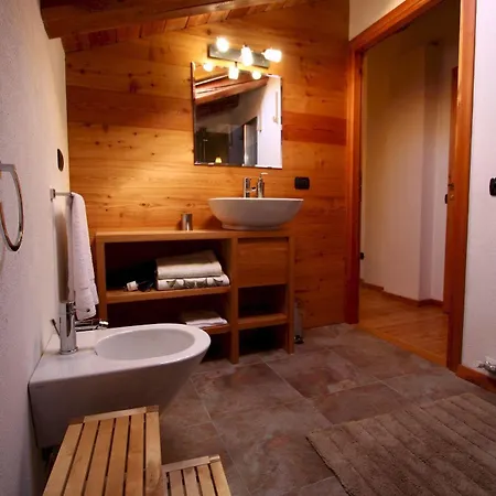 Maison Perriere - D'hôtes&jacuzzi Couette-café
