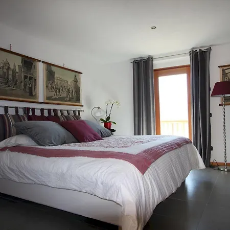Maison Perriere - D'hotes & Jacuzzi Oda ve Kahvaltı