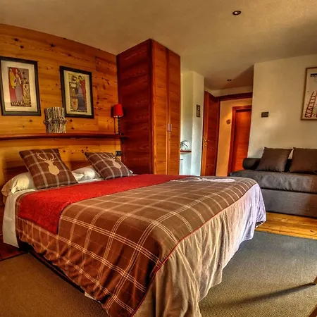 Maison Perriere - D'hotes & Jacuzzi Bed & Breakfast 3*