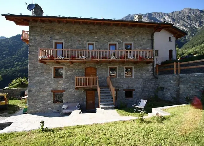 Couette-café Maison Perriere - D'hôtes&jacuzzi 3*