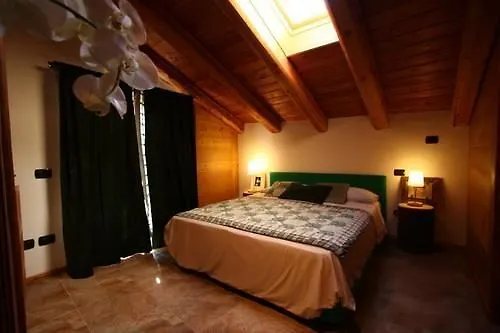 Maison Perriere - D'hôtes&jacuzzi Couette-café Ferriere