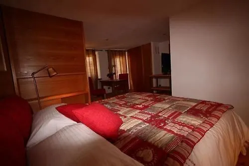 Couette-café Maison Perriere - D'hôtes&jacuzzi 3*