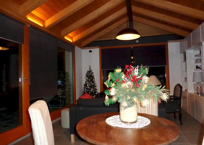 Couette-café Maison Perriere - D'hôtes&jacuzzi Ferriere